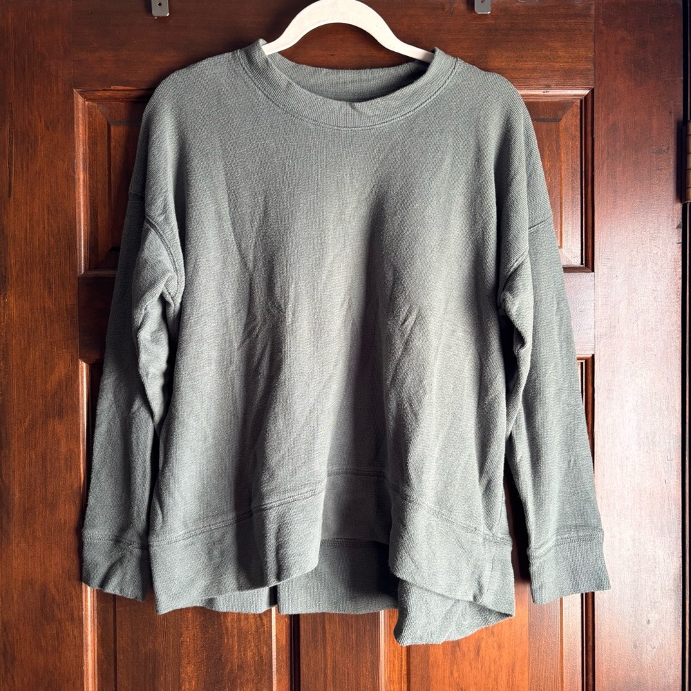 Aerie Sage Green Crew Neck Sweatshirt size small
